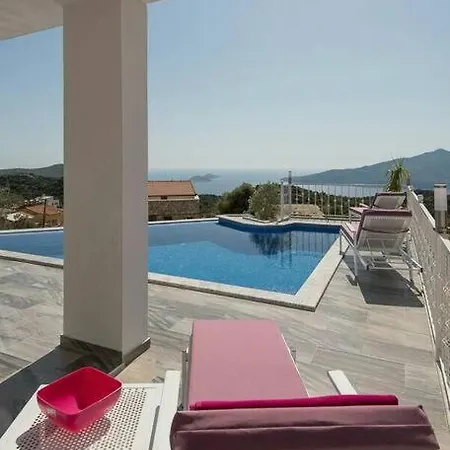 Kalkan Charm Halal Κας
